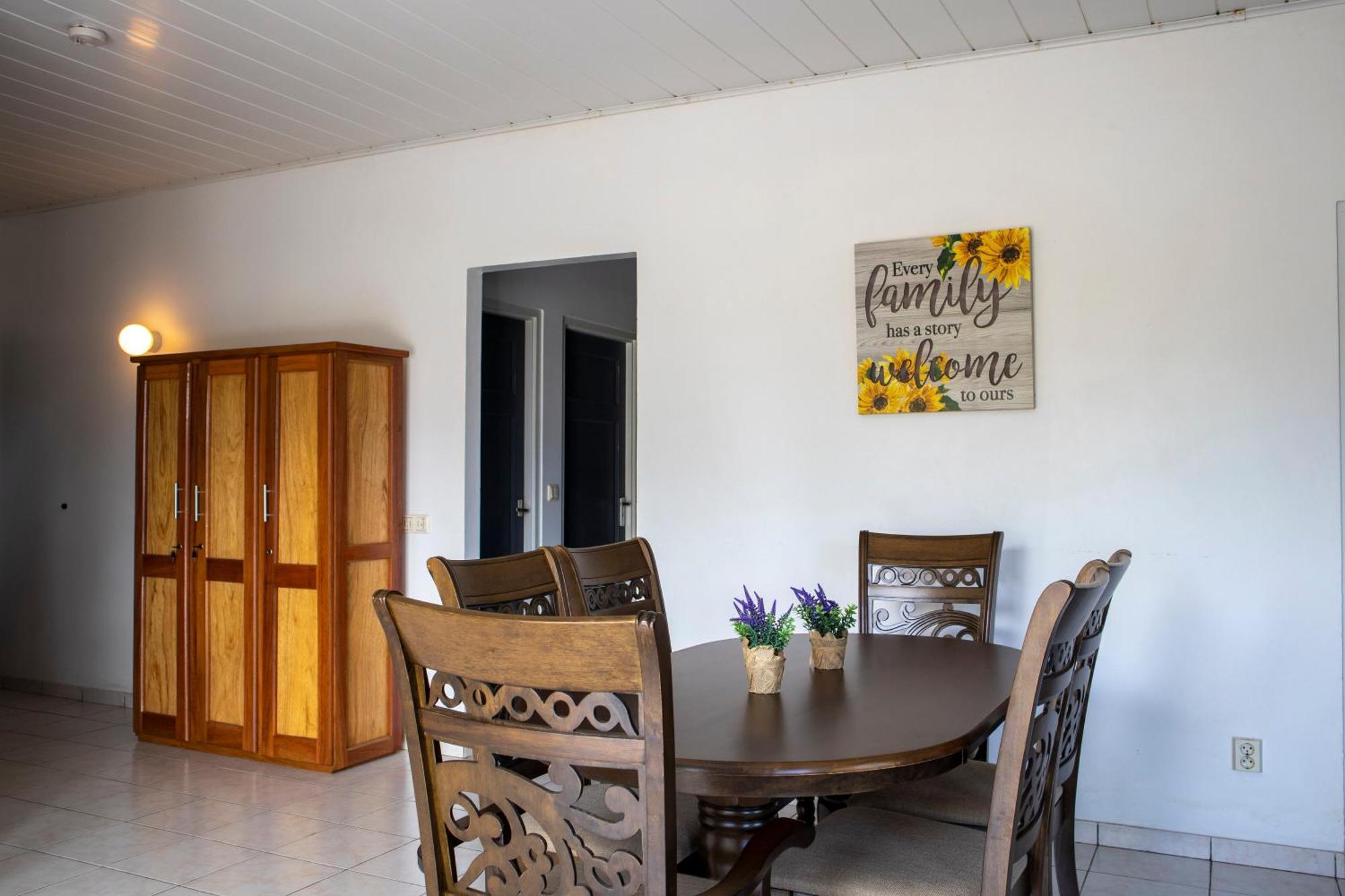 Sabajo Appartement Verhuur Paramaribo Buitenkant foto
